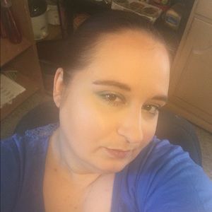 Meet your Posher, Robyn